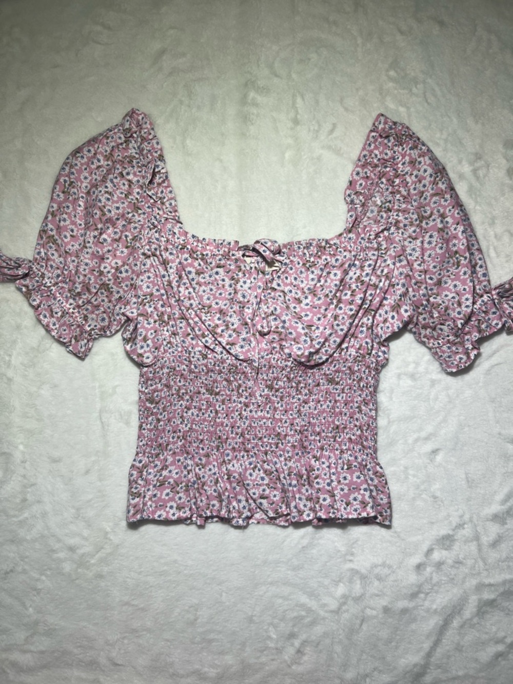 Women’s Pink Floral Smocked Puff Sleeve Top